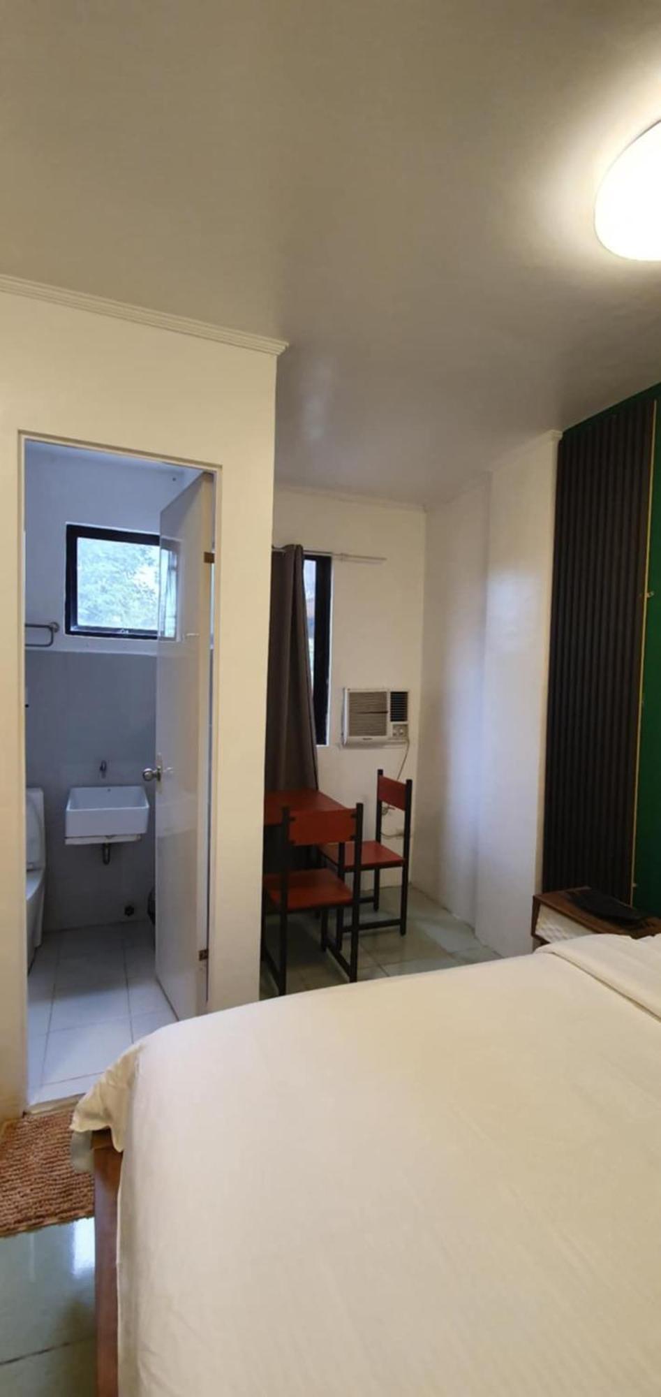 Aj Tourist Inn Coron Exterior photo